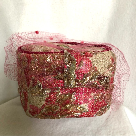 Vintage 1960’s The Hat Box Pink Tapestry Pillbox Hat main image 6